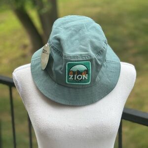 NWT Zion National Park Bucket Hat Cap Green Utah Patch National Park Service